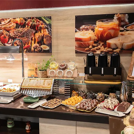 Hotell Novotel 4*
