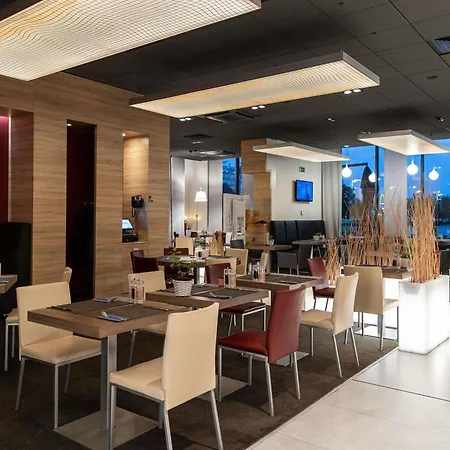 Novotel Hotell 4*