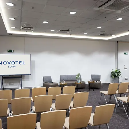 Novotel Hotell 4*